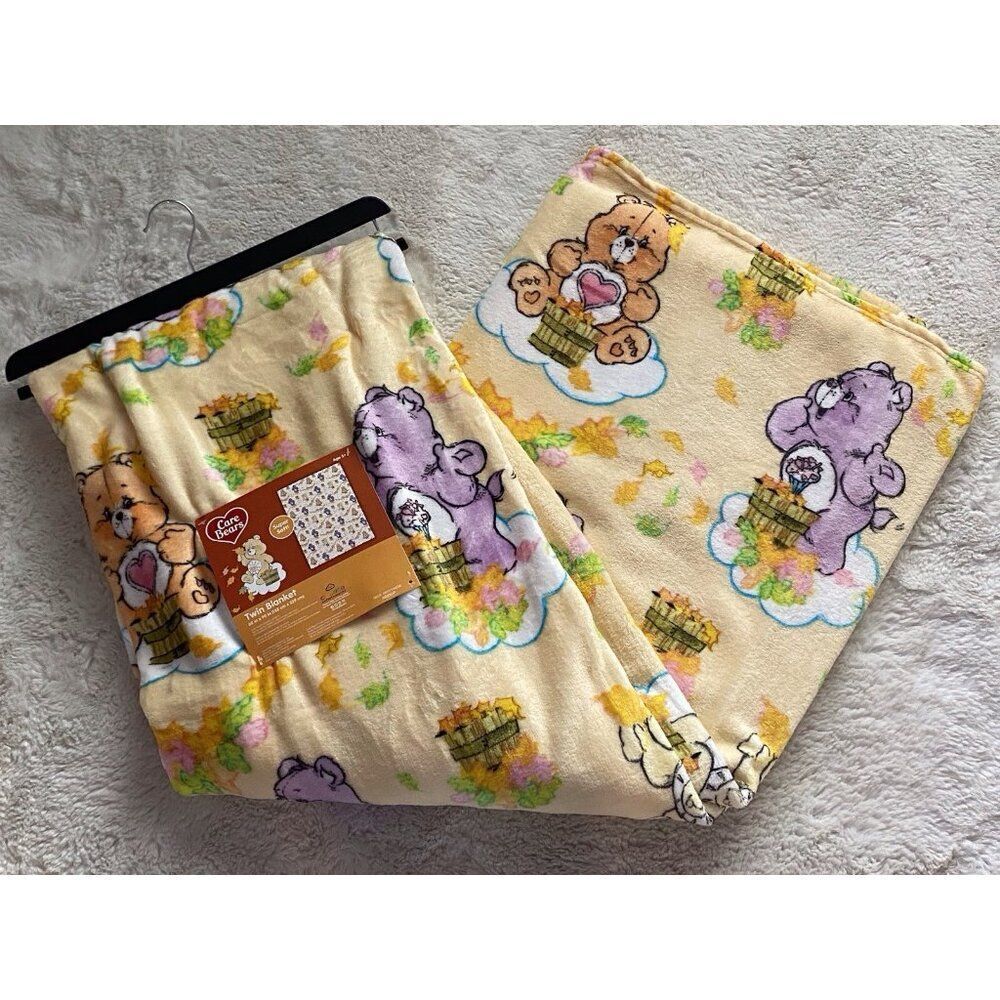 Care‎ Bears Autumn Fall Leaves 60 X 90” TWIN Sz Throw Blanket Yellow NEW